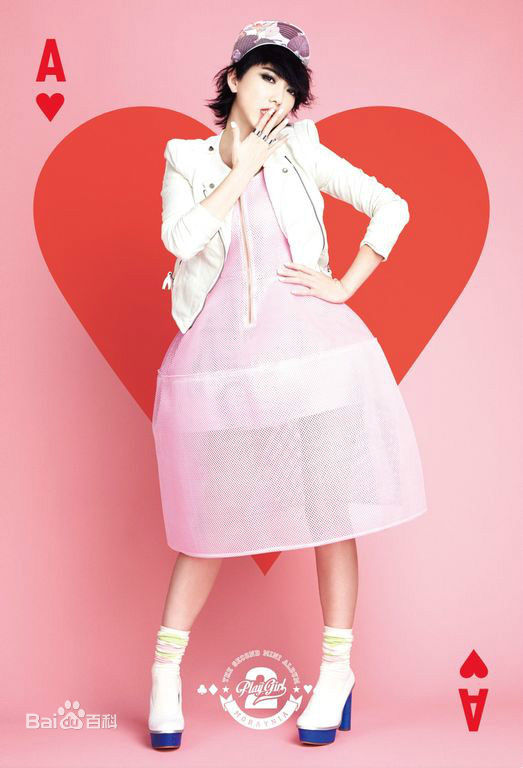 刘忻(Moraynia（中文音译：莫莱妮亚）)唱片内页宣传照壁纸壁纸