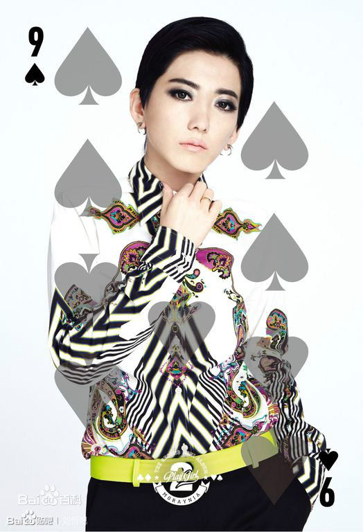 刘忻(Moraynia（中文音译：莫莱妮亚）)唱片内页宣传照壁纸壁纸