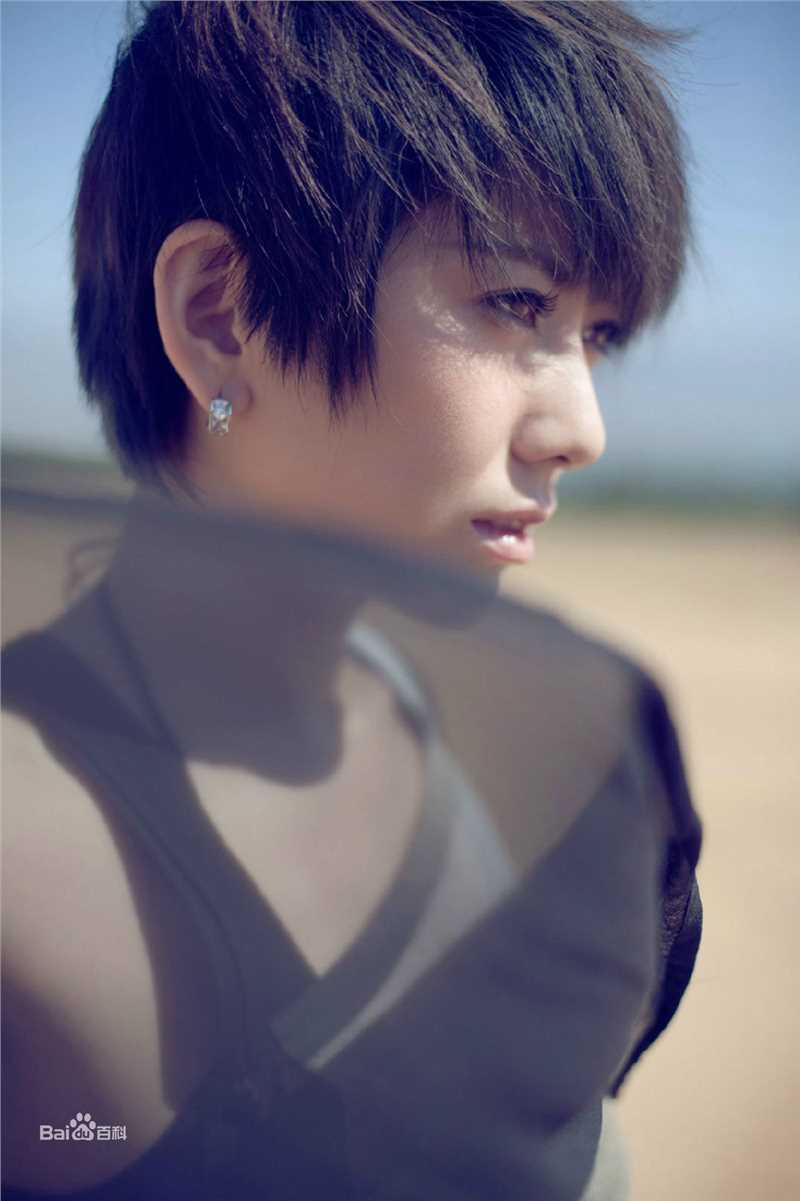 刘忻(Moraynia（中文音译：莫莱妮亚）)最全唱片宣传照壁纸