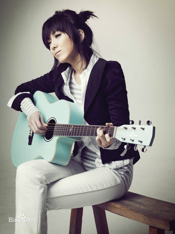 刘忻(Moraynia（中文音译：莫莱妮亚）)最全唱片宣传照壁纸