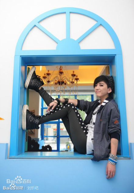 刘忻(Moraynia（中文音译：莫莱妮亚）)杂志