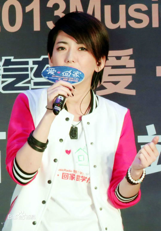 刘忻(Moraynia（中文音译：莫莱妮亚）)公益素颜照相册