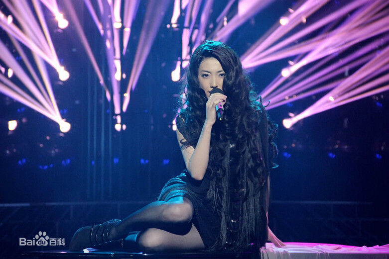 刘忻(Moraynia（中文音译：莫莱妮亚）)综艺节目素颜照相册