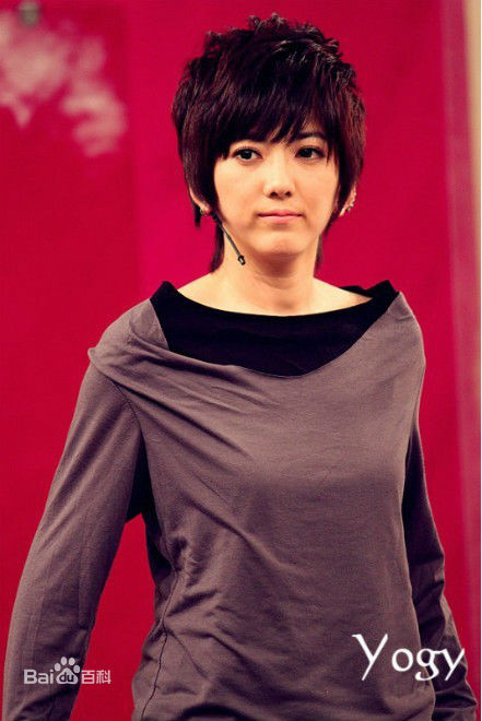 刘忻(Moraynia（中文音译：莫莱妮亚）)综艺节目素颜照相册