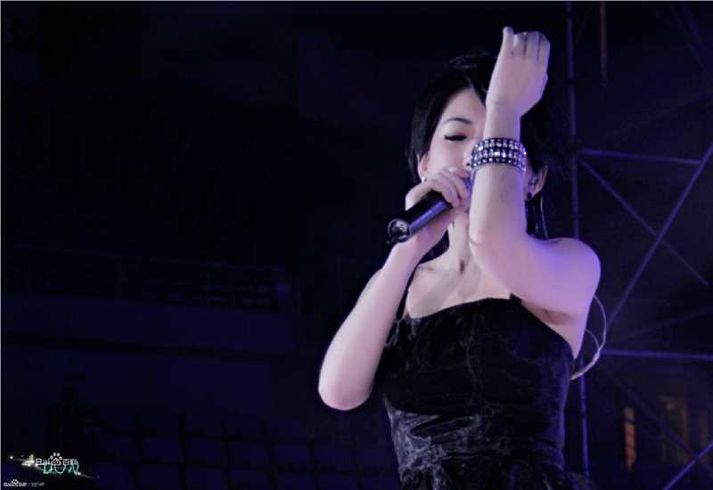 刘忻(Moraynia（中文音译：莫莱妮亚）)出席活动素颜照相册