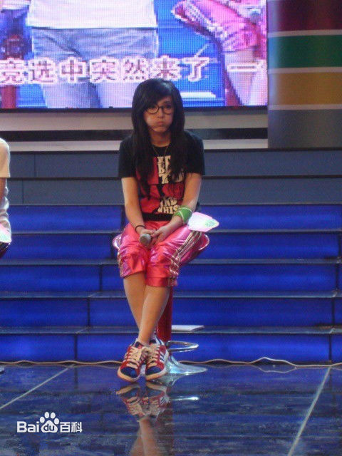 刘忻(Moraynia（中文音译：莫莱妮亚）)2009年综艺满天星现场照素颜照相册