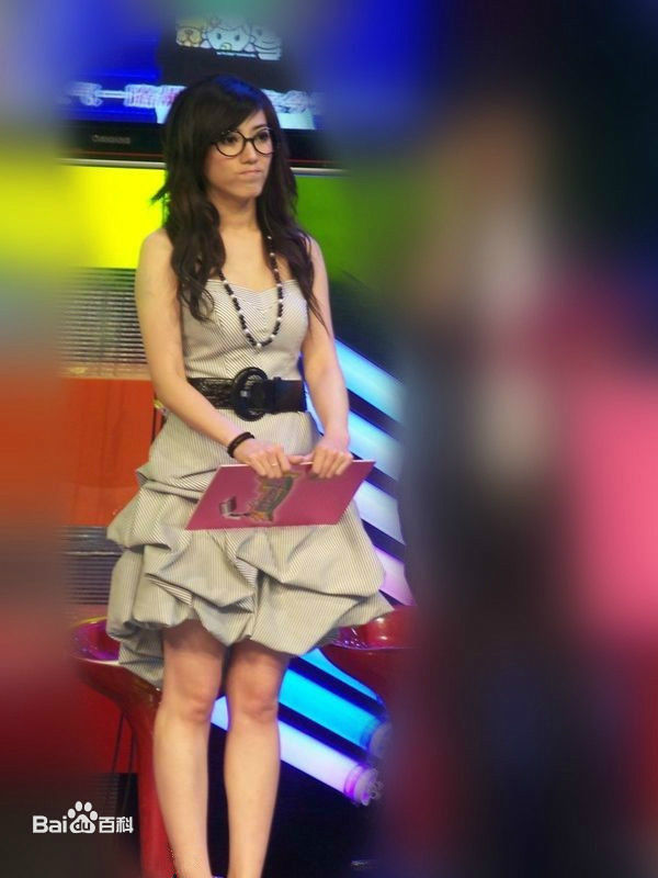 刘忻(Moraynia（中文音译：莫莱妮亚）)2009年综艺满天星现场照素颜照相册