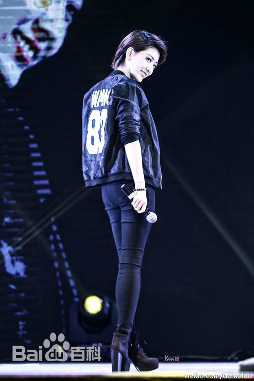 刘忻(Moraynia（中文音译：莫莱妮亚）)2015.3.17贵州贵阳歌友会壁纸壁纸