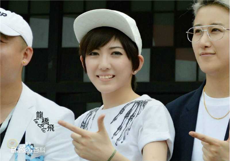 最全刘忻(Moraynia（中文音译：莫莱妮亚）)在2015.5.28《热舞之灵》开机发布会中的壁纸