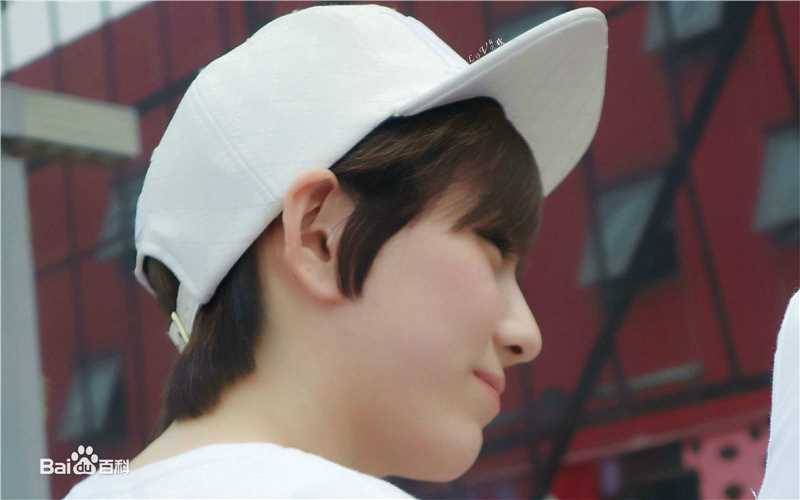 最全刘忻(Moraynia（中文音译：莫莱妮亚）)在2015.5.28《热舞之灵》开机发布会中的壁纸