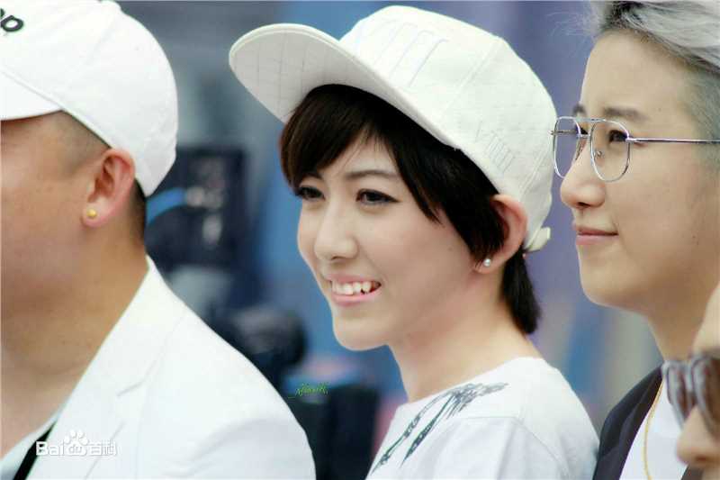 最全刘忻(Moraynia（中文音译：莫莱妮亚）)在2015.5.28《热舞之灵》开机发布会中的壁纸