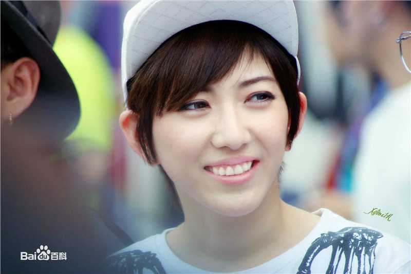 最全刘忻(Moraynia（中文音译：莫莱妮亚）)在2015.5.28《热舞之灵》开机发布会中的壁纸