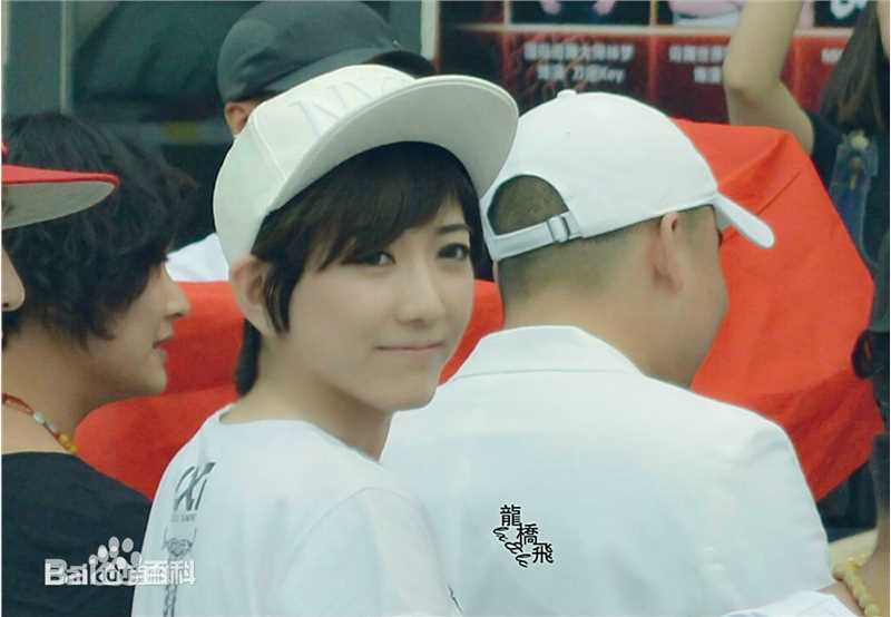 最全刘忻(Moraynia（中文音译：莫莱妮亚）)在2015.5.28《热舞之灵》开机发布会中的壁纸