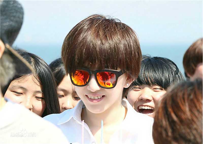 精选刘忻(Moraynia（中文音译：莫莱妮亚）)在《热舞之灵》片场照中的图册