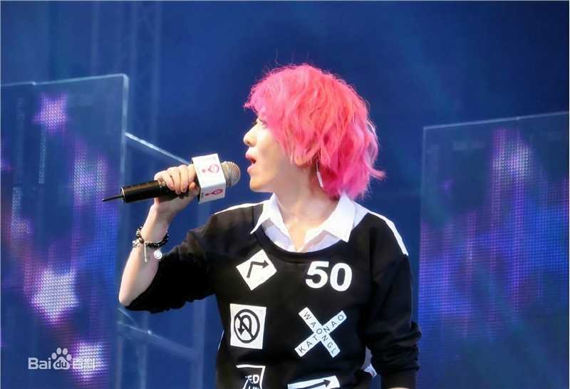 刘忻(Moraynia（中文音译：莫莱妮亚）)2014.12.20福建南平歌友会生活照