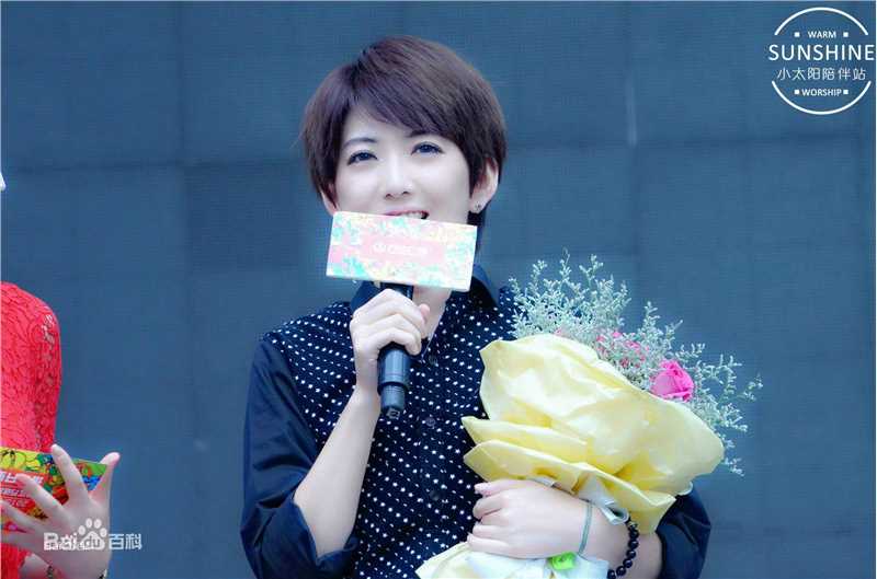 刘忻(Moraynia（中文音译：莫莱妮亚）)2015.6.27四川内江万达广场见面会图册