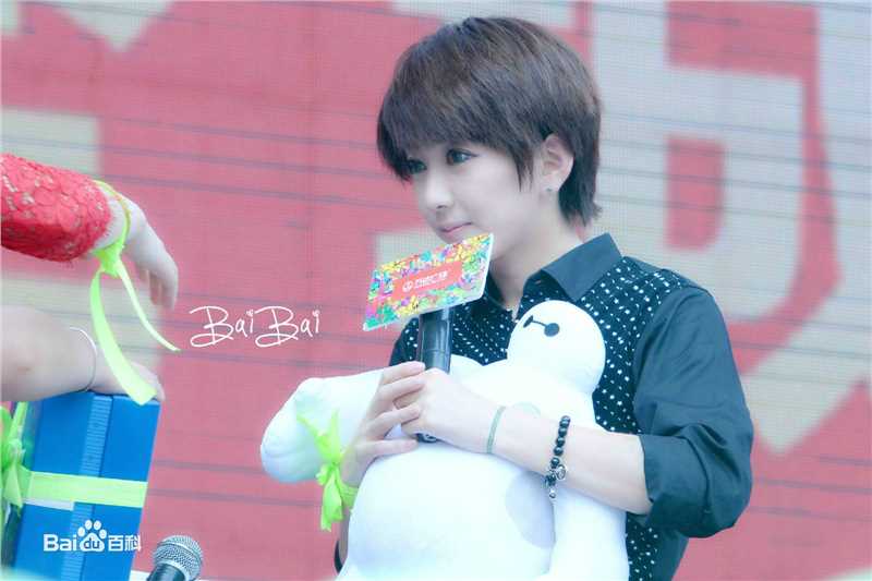 刘忻(Moraynia（中文音译：莫莱妮亚）)2015.6.27四川内江万达广场见面会图册