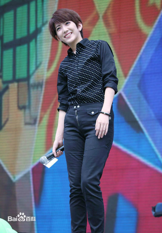 刘忻(Moraynia（中文音译：莫莱妮亚）)2015.6.27四川内江万达广场见面会图册