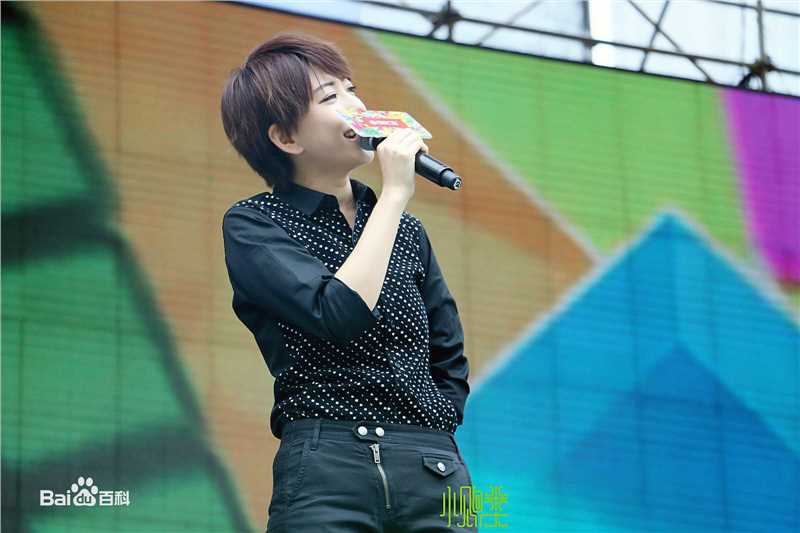 刘忻(Moraynia（中文音译：莫莱妮亚）)2015.6.27四川内江万达广场见面会图册