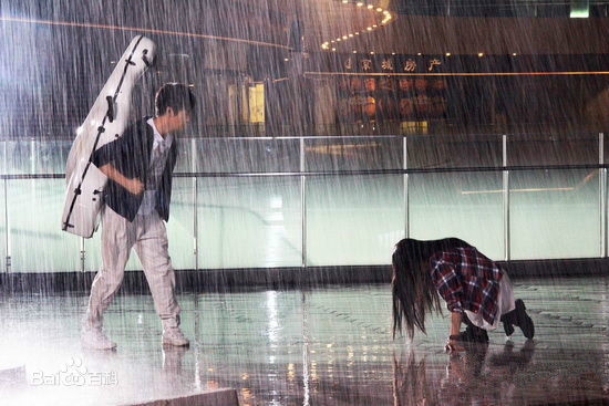 刘忻(Moraynia（中文音译：莫莱妮亚）)个人歌曲MV现场花絮照图片图册