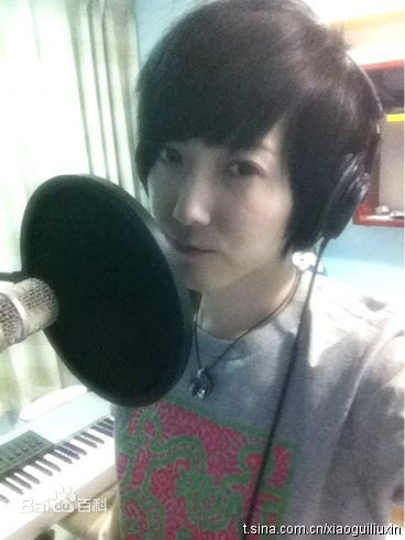 刘忻(Moraynia（中文音译：莫莱妮亚）)生活照（2007.1.20-2011.4.1）壁纸壁纸