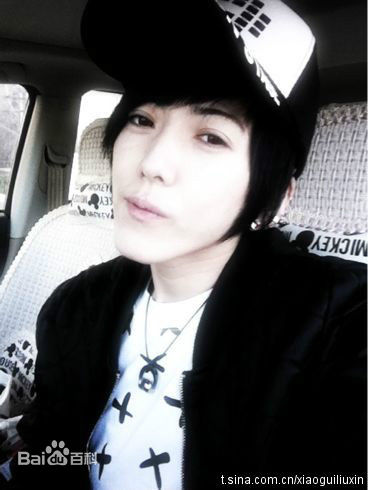 刘忻(Moraynia（中文音译：莫莱妮亚）)生活照（2007.1.20-2011.4.1）壁纸壁纸