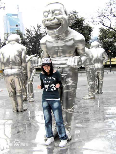 刘忻(Moraynia（中文音译：莫莱妮亚）)生活照（2007.1.20-2011.4.1）壁纸壁纸