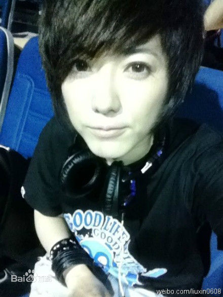 刘忻(Moraynia（中文音译：莫莱妮亚）)生活照（2011.4.4-2011.12.31）图片图册