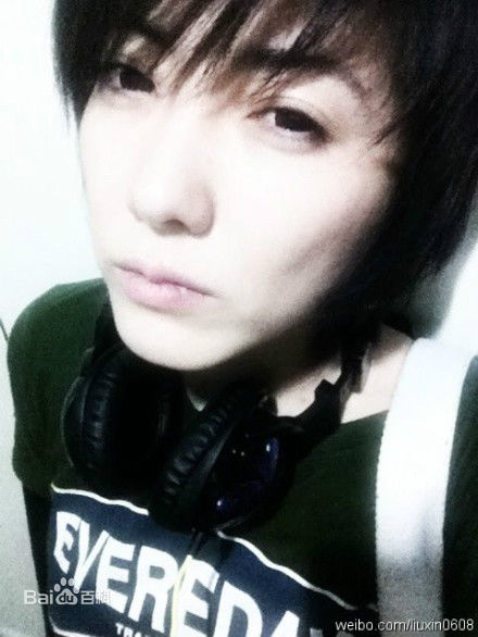 刘忻(Moraynia（中文音译：莫莱妮亚）)生活照（2011.4.4-2011.12.31）图片图册