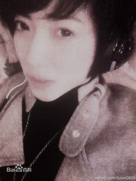 刘忻(Moraynia（中文音译：莫莱妮亚）)生活照（2011.4.4-2011.12.31）图片图册