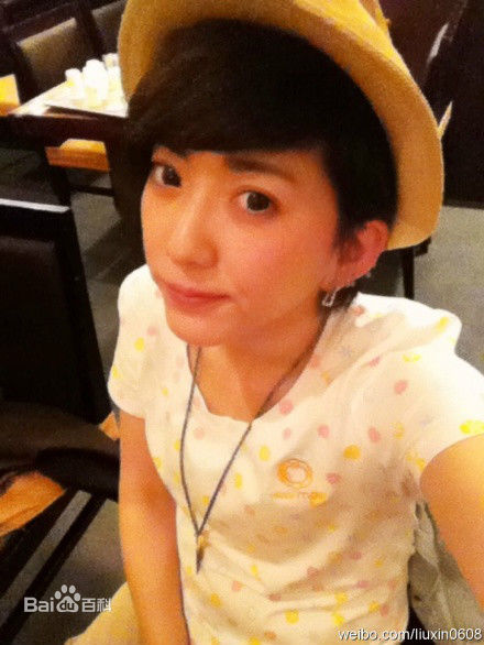 刘忻(Moraynia（中文音译：莫莱妮亚）)生活照（2011.4.4-2011.12.31）图片图册