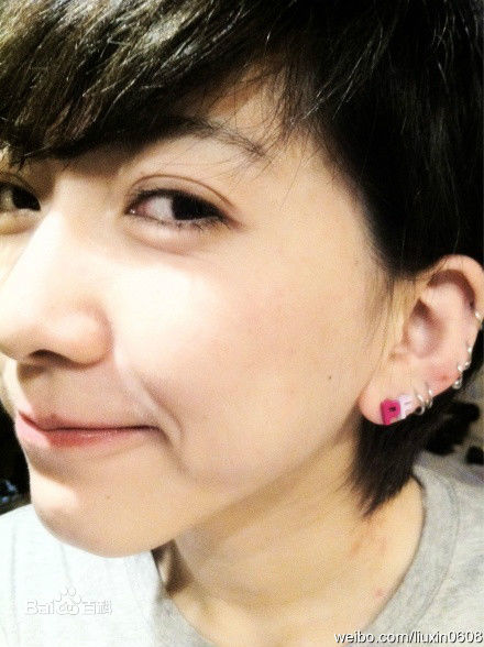 刘忻(Moraynia（中文音译：莫莱妮亚）)生活照（2011.4.4-2011.12.31）图片图册