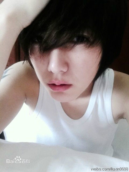 刘忻(Moraynia（中文音译：莫莱妮亚）)生活照（2011.4.4-2011.12.31）图片图册