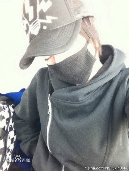 刘忻(Moraynia（中文音译：莫莱妮亚）)生活照（2011.4.4-2011.12.31）图片图册