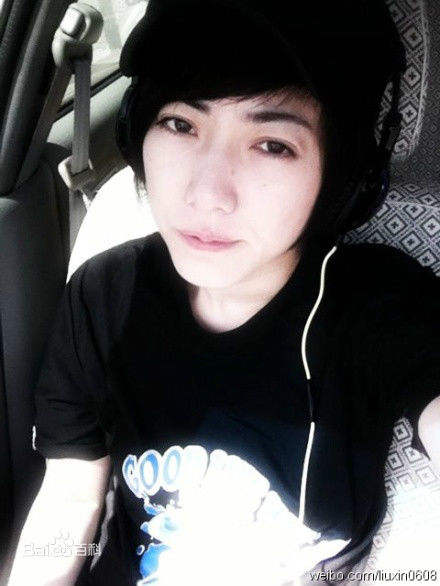 刘忻(Moraynia（中文音译：莫莱妮亚）)生活照（2011.4.4-2011.12.31）图片图册