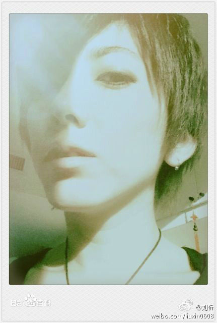 刘忻(Moraynia（中文音译：莫莱妮亚）)生活照（2012.1.1-2012.12.31）图片图集