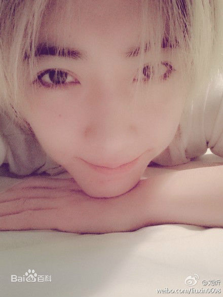 刘忻(Moraynia（中文音译：莫莱妮亚）)生活照（2014.1.1-2014.12.31）性感图片图集