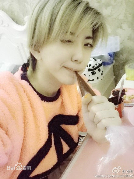 刘忻(Moraynia（中文音译：莫莱妮亚）)生活照（2014.1.1-2014.12.31）性感图片图集