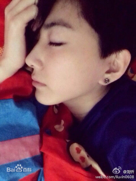 刘忻(Moraynia（中文音译：莫莱妮亚）)生活照（2014.1.1-2014.12.31）性感图片图集