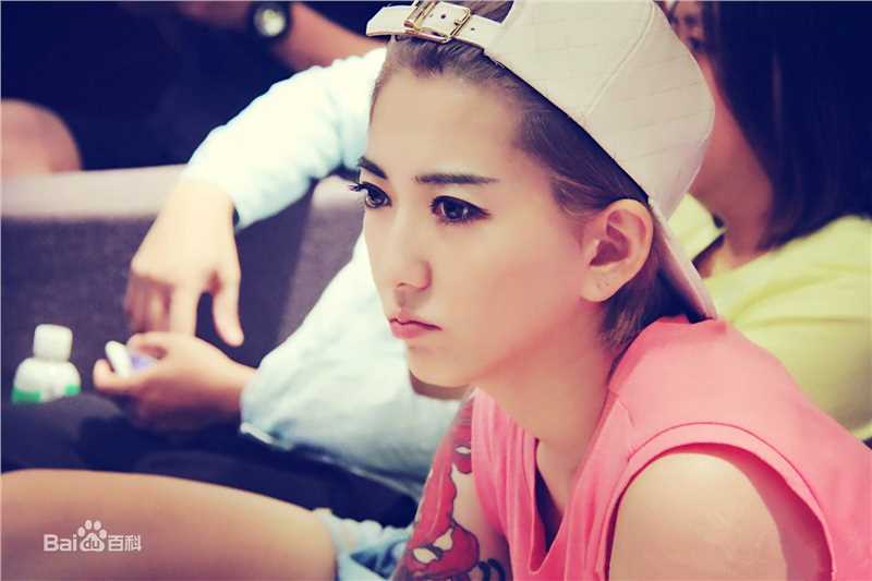 刘忻(Moraynia（中文音译：莫莱妮亚）)生活照（2015.1.1-2015.12.31）图册