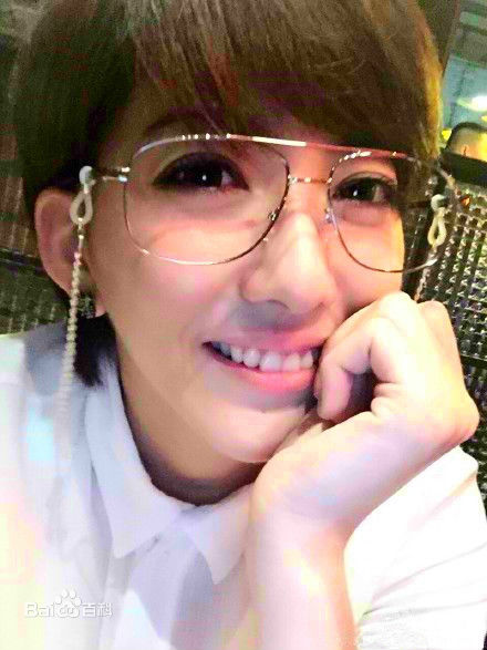 刘忻(Moraynia（中文音译：莫莱妮亚）)生活照（2015.1.1-2015.12.31）图册