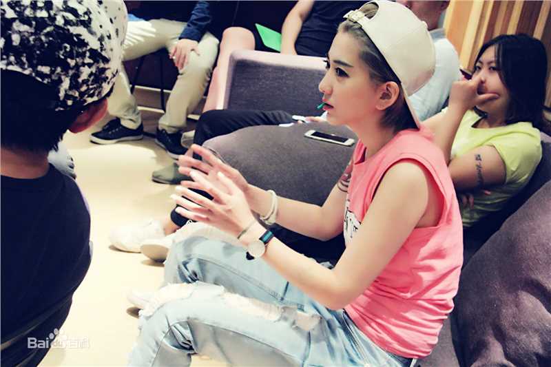 刘忻(Moraynia（中文音译：莫莱妮亚）)生活照（2015.1.1-2015.12.31）图册