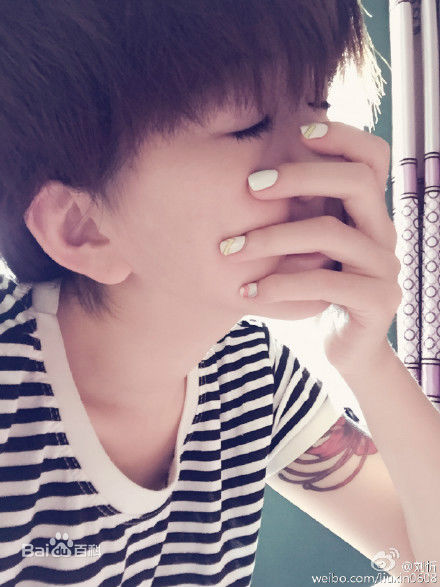 刘忻(Moraynia（中文音译：莫莱妮亚）)生活照（2015.1.1-2015.12.31）图册