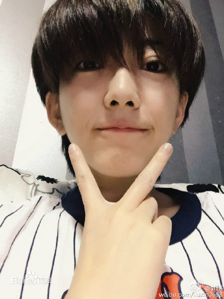 刘忻(Moraynia（中文音译：莫莱妮亚）)生活照（2015.1.1-2015.12.31）图册