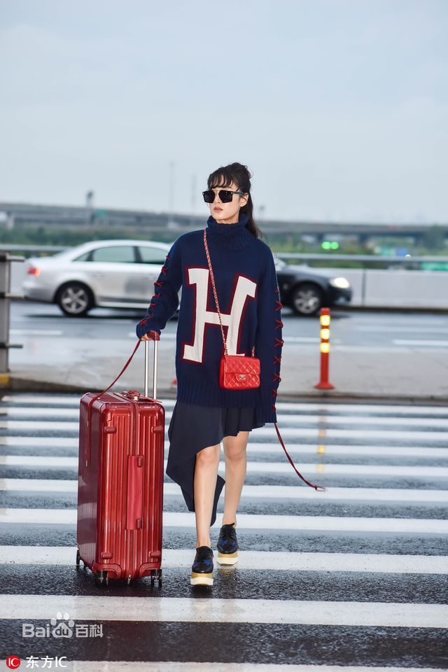 赵圆瑗2016年街拍前后照片