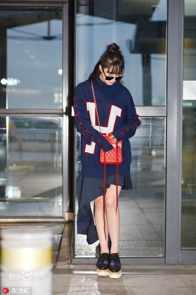 赵圆瑗2016年街拍前后照片