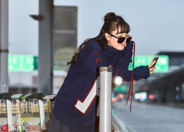 赵圆瑗2016年街拍前后照片