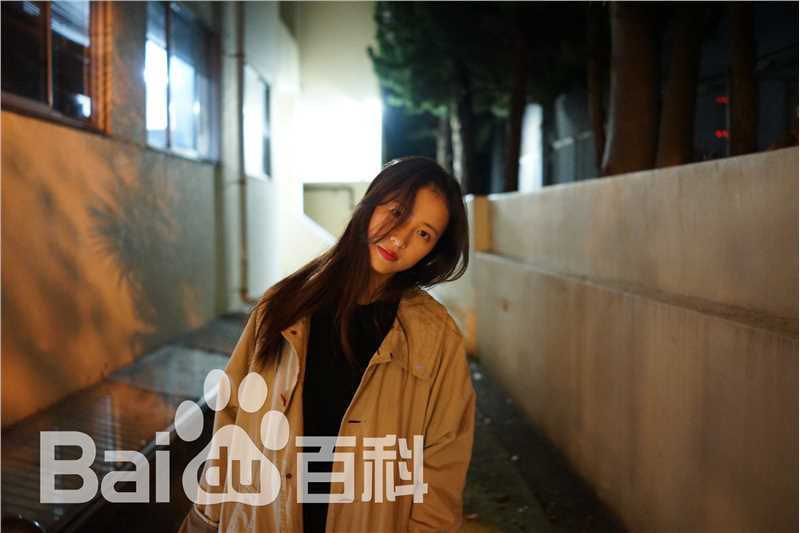 周雨彤(Zhou Yutong)生活照性感图片图集