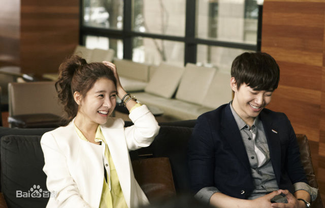 金素恩(Kim So Eun)那个女人作词那个男人作曲前后照片