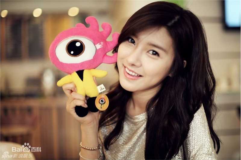 最新金素恩(Kim So Eun)精彩图册